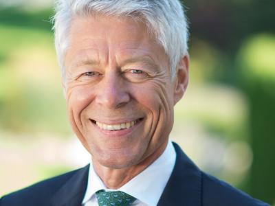 DR. THOMAS WESSINGHAGE